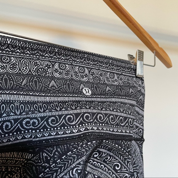 Lululemon Wonder Under High Rise Tight - Picture 2 of 3